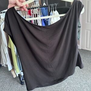 Good American Classic Black Top